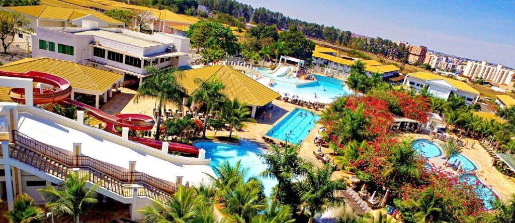 Aparthotel Lacqua Diroma - O De Caldas - Com Piscinas De Ondas